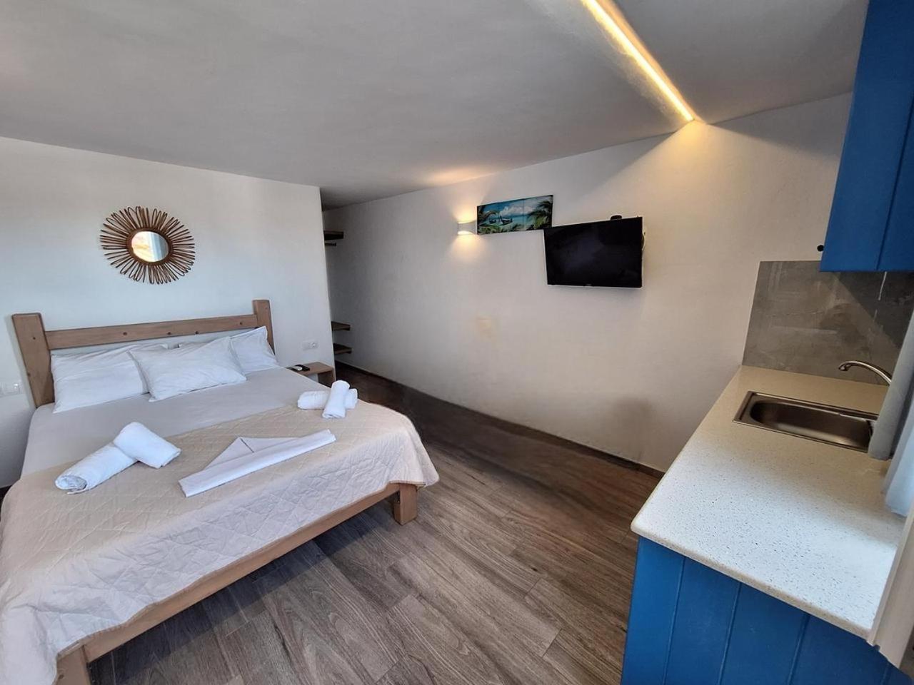 Αλέξανδρος Μύκονος Aparthotel Κλουβάς Εξωτερικό φωτογραφία
